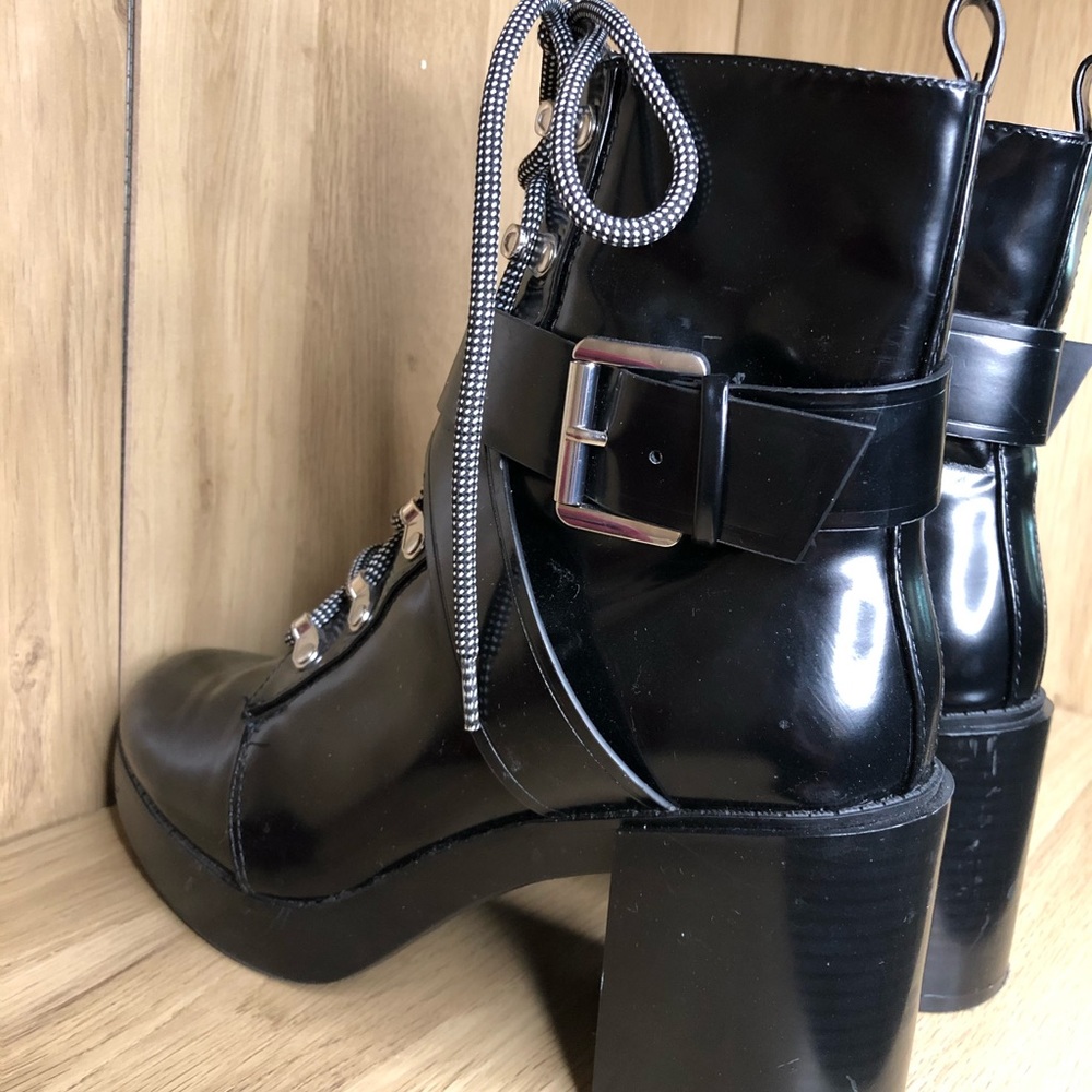 Zara Chunky Heel Bootie
